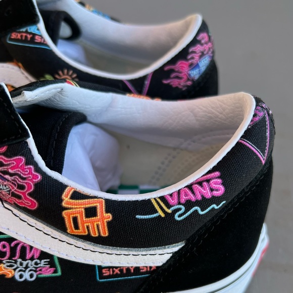 VANS old skool black neon NWT sz mens 9 sz woman’s 10.5 - Picture 14 of 14